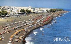 希腊爱琴海圣托里尼旅游攻略之卡玛里海滩