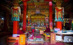 香格里拉噶丹松贊林寺旅遊攻略之佛殿