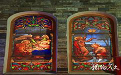 西貢王公聖母教堂旅遊攻略之彩繪玻璃窗