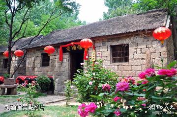 蘭陵壓油溝風景區-酒館照片