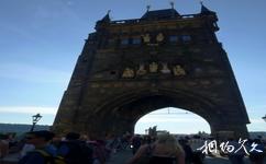 捷克布拉格广场旅游攻略之火药塔
