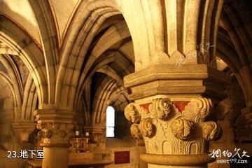 潘诺恩哈尔姆千年修道院-地下室照片