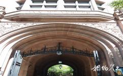 美國耶魯大學校園概況之菲爾普斯拱門
