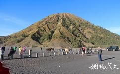 印尼苏腊巴亚市旅游攻略之锥形山