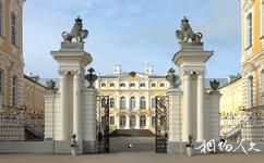 拉脫維亞隆黛爾宮旅遊攻略之大門