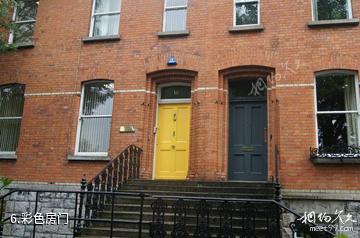 爱尔兰都柏林市-彩色房门照片