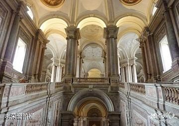 意大利卡塞塔王宫-荣誉阶梯照片