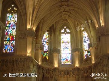 法國昂布瓦斯城堡-教堂彩窗照片