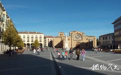 西班牙阿维拉古城旅游攻略之圣特蕾莎广场