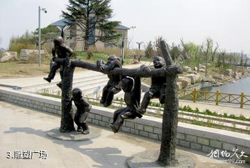 青岛麻湾渔乐园-雕塑广场照片