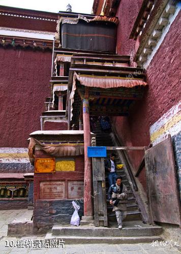 西藏薩迦寺-樓梯照片