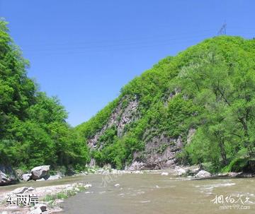 清原红河峡谷漂流-两岸照片