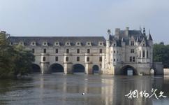 法国雪侬索城堡旅游攻略之廊桥