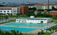 華中農業大學校園概況之游泳池