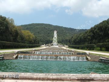 意大利卡塞塔王宫-御花园照片