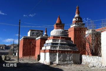 西藏托林寺-红砖塔照片