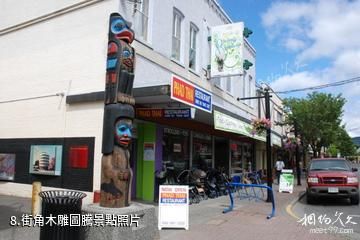 加拿大鄧肯小城-街角木雕圖騰照片