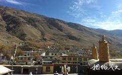 西藏科迦寺旅游攻略之寺顶俯瞰村子