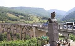 黑山杜米托尔国家公园旅游攻略之塔拉河大桥