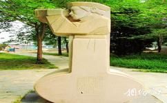大興南海子麋鹿苑旅遊攻略之紀念碑雕塑