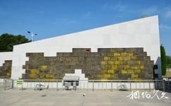 齊齊哈爾和平廣場旅遊攻略之抗戰紀念牆