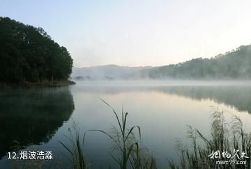 思茅梅子湖公园-烟波浩淼照片