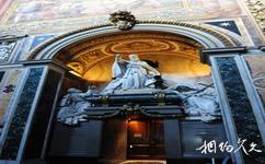 拉特蘭的聖喬瓦尼教堂旅遊攻略之教皇列奧十三世像