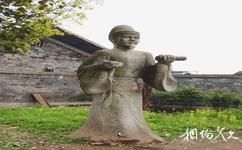 湖南黔阳古城旅游攻略之王昌龄石像