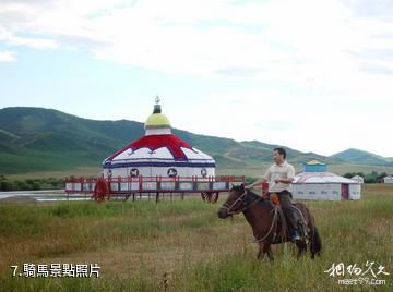 興安盟萬豪蒙古大營-騎馬照片