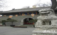 北京廣濟寺旅遊攻略之天王殿前石獅