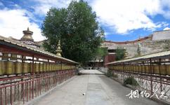 西藏白居寺旅游攻略之转经筒