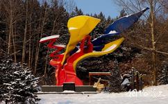 加格达奇北山公园旅游攻略之北极光雕塑