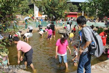 清远碧桂园假日半岛故乡里主题公园-娱乐风情区照片