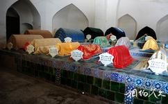 喀什香妃园旅游攻略之室内墓台