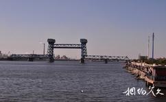 天津海河外滩公园旅游攻略之海门大桥