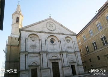 意大利皮恩扎历史中心-大教堂照片