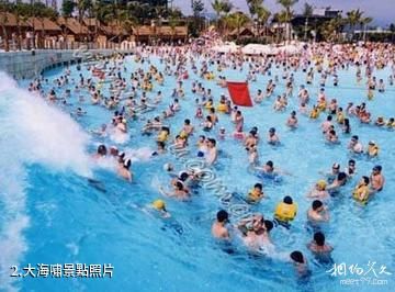 鄭州豐樂農莊黃河谷馬拉灣海浪浴場-大海嘯照片