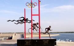嘉峪關東湖生態旅遊攻略之鐵人三項賽紀念雕塑