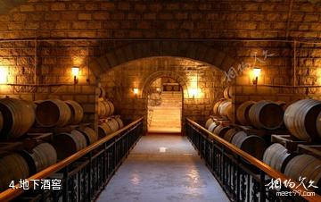 中国长城葡萄酒工业旅游区-地下酒窖照片