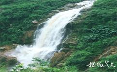 貴州黃果樹瀑布旅遊攻略之綠媚潭瀑布