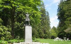 加拿大斯坦利公園旅遊攻略之斯坦利銅像