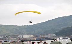 苍南炎亭海滨旅游攻略之伞翼滑翔表演