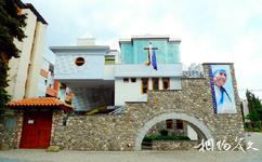 马其顿德兰修女纪念馆旅游攻略之纪念馆