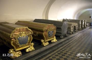 拉脱维亚隆黛尔宫-石棺照片