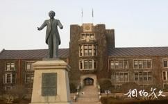 韩国延世大学校园概况之元杜尤(Underwood)铜像