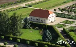 拉脱维亚隆黛尔宫旅游攻略之园丁屋