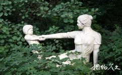 丰台鷹山森林公園旅遊攻略之親子雕塑