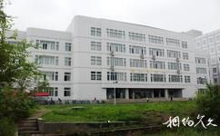 东北师范大学校园概况之逸夫教学楼