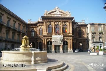 意大利卡塔尼亚市-贝利尼剧院照片