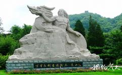 丹東虎山長城旅遊攻略之虎踞龍盤主題雕塑